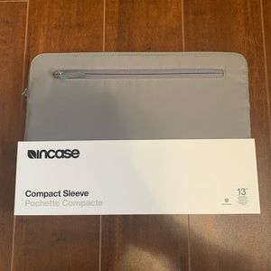 Incase laptop/tablet sleeve